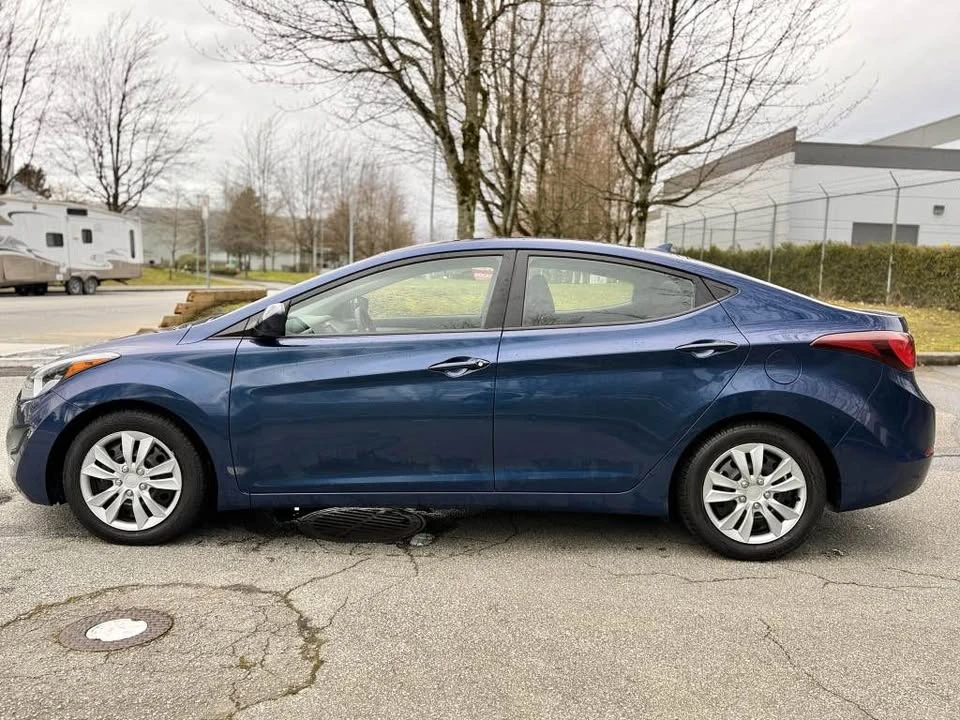 2015 Hyundai Elantra - Image 7 of 9