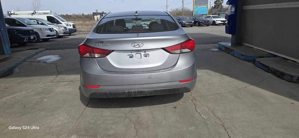 2015 Hyundai Elantra - Image 5 of 11