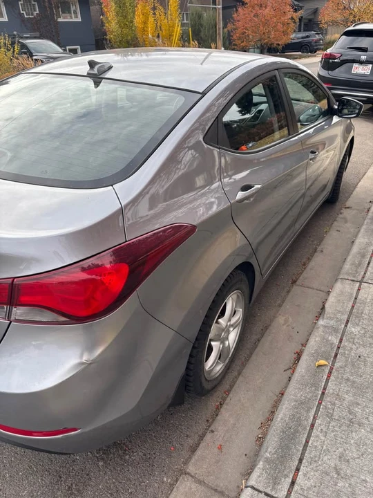 2015 Hyundai Elantra - Image 4 of 12