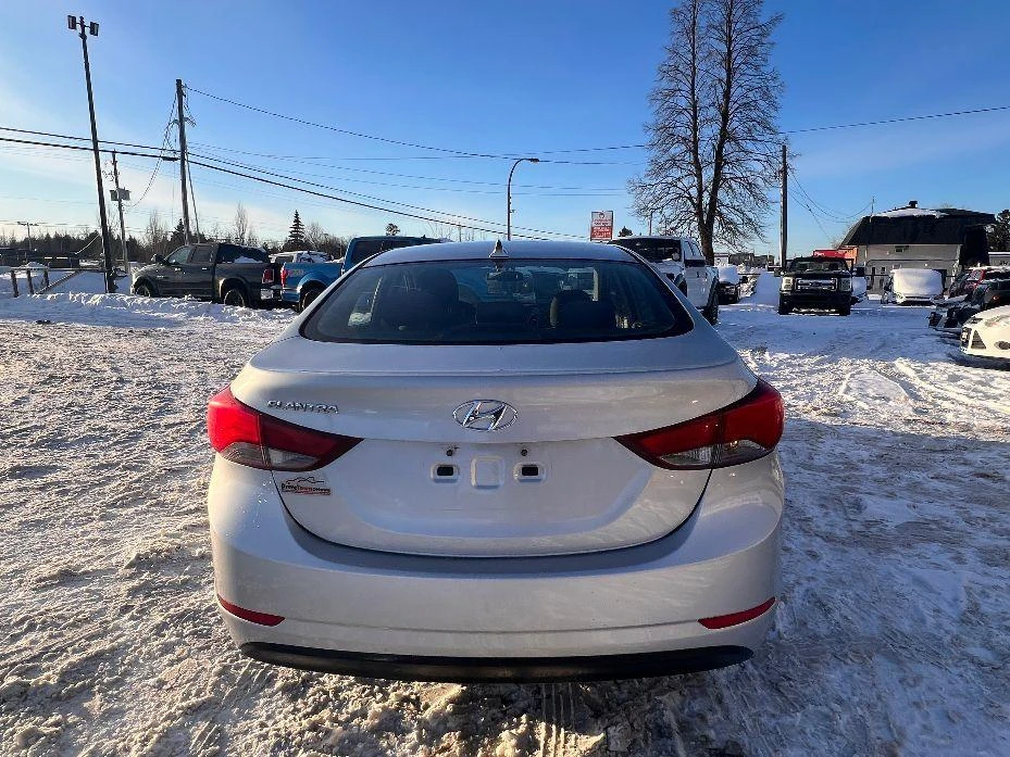2015 Hyundai Elantra - Image 3 of 11