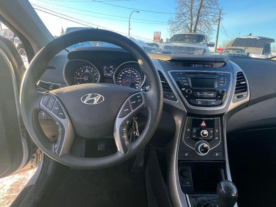2015 Hyundai Elantra - Image 9 of 11