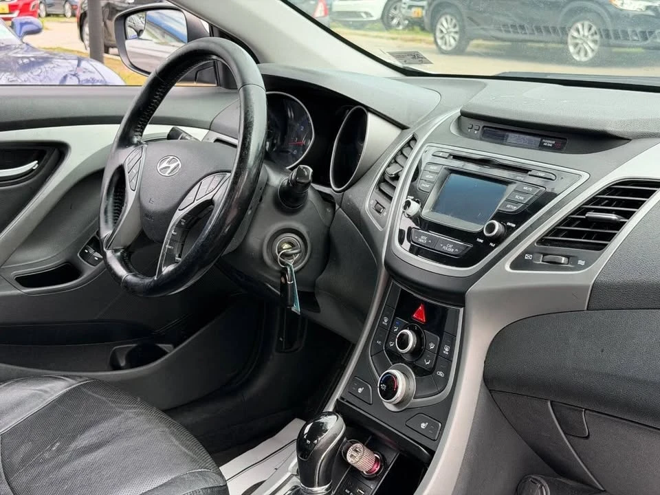 2015 Hyundai Elantra - Image 18 of 20