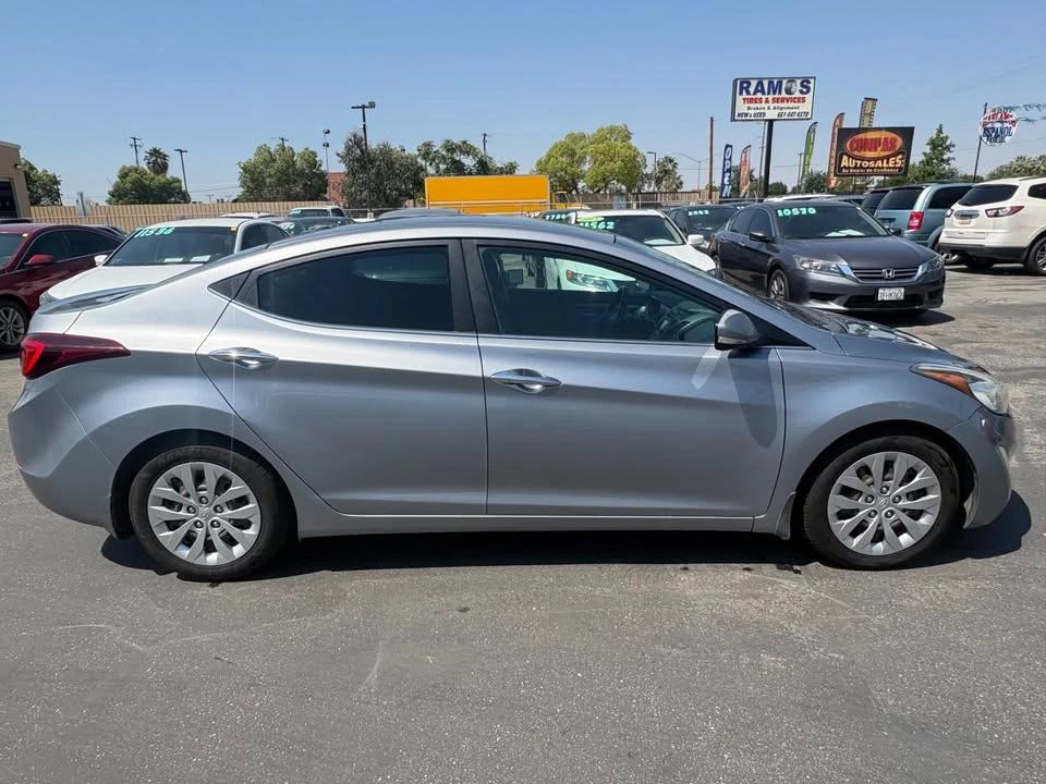 2015 Hyundai Elantra - Image 3 of 5