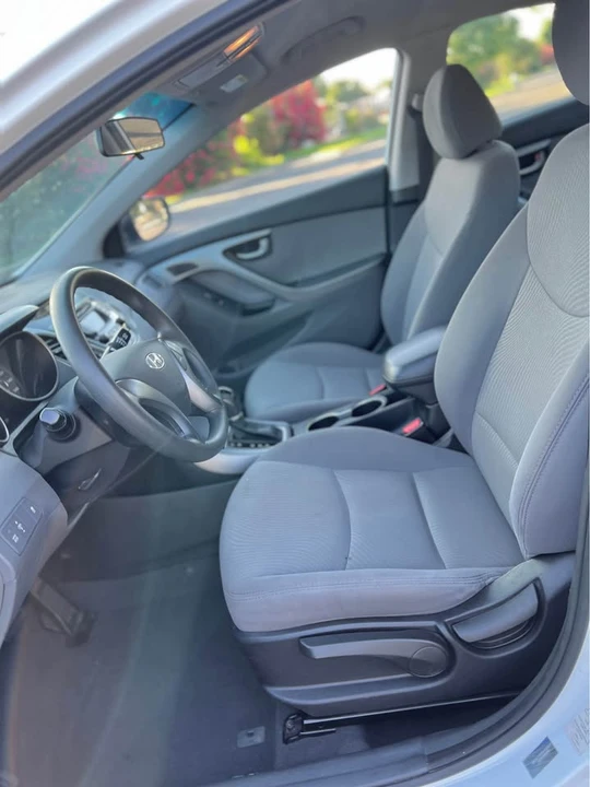 2015 Hyundai Elantra - Image 10 of 12