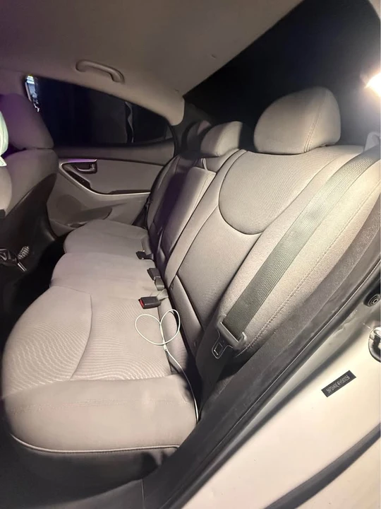 2015 Hyundai Elantra - Image 10 of 11