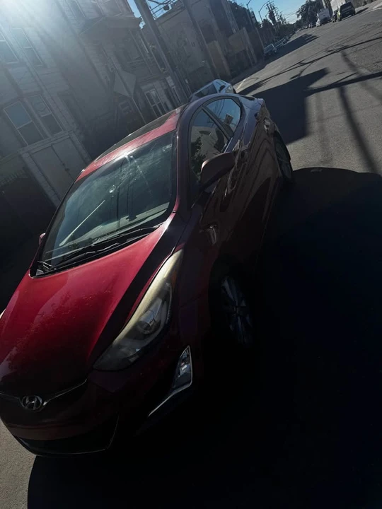 2015 Hyundai Elantra - Image 5 of 9