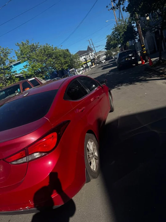 2015 Hyundai Elantra - Image 4 of 9