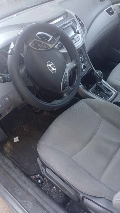 2015 Hyundai Elantra - Image 5 of 5