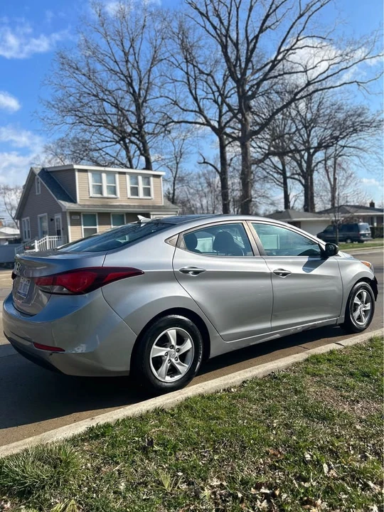 2015 Hyundai Elantra - Image 5 of 13