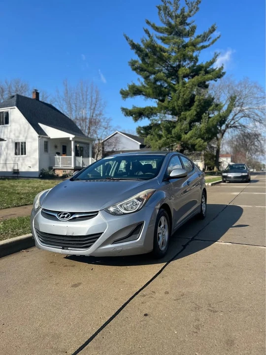 2015 Hyundai Elantra - Image 8 of 13