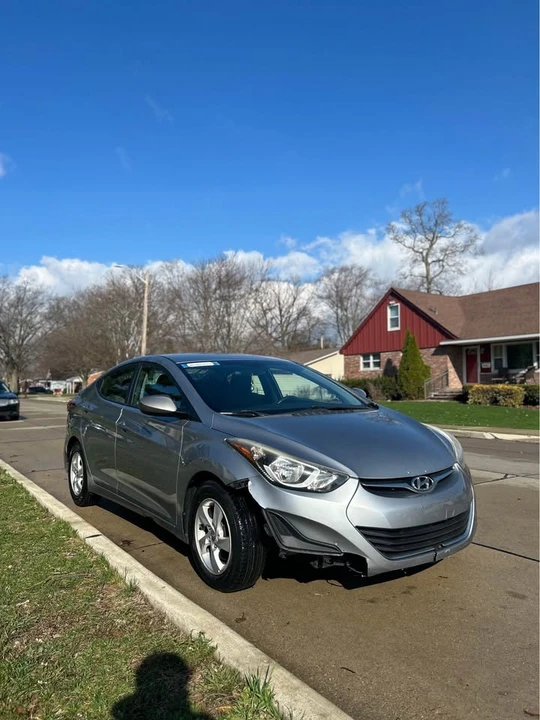 2015 Hyundai Elantra - Image 6 of 13