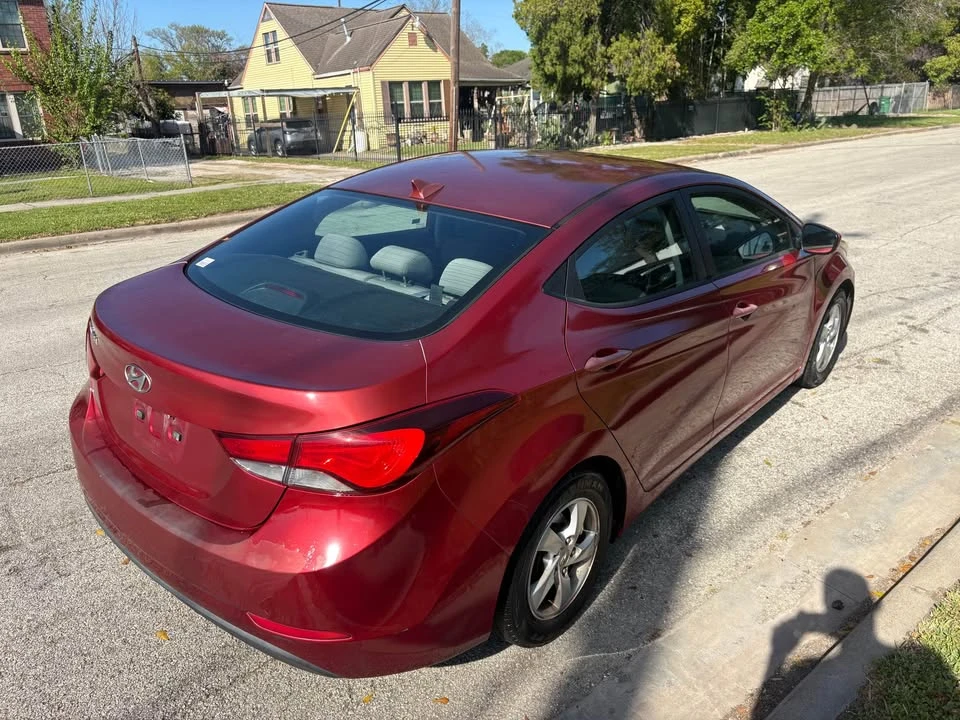 2015 Hyundai Elantra - Image 5 of 8