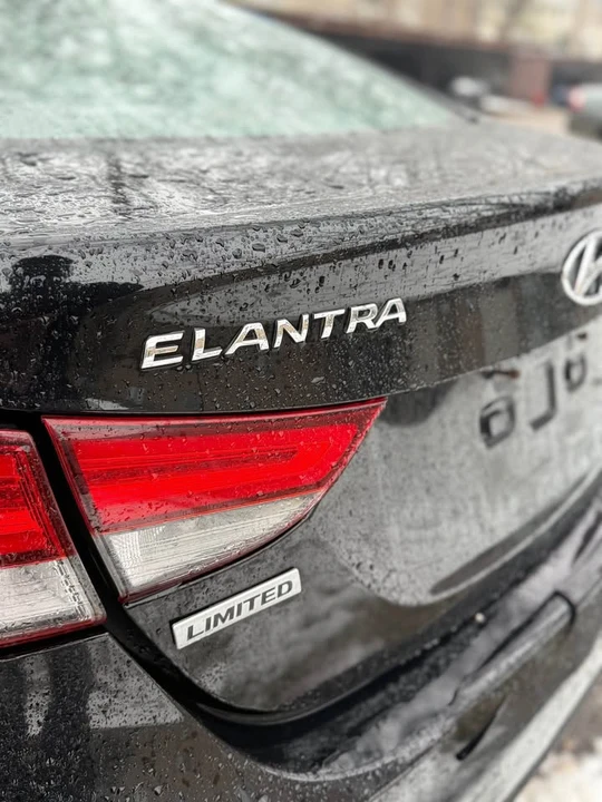2015 Hyundai Elantra - Image 6 of 6
