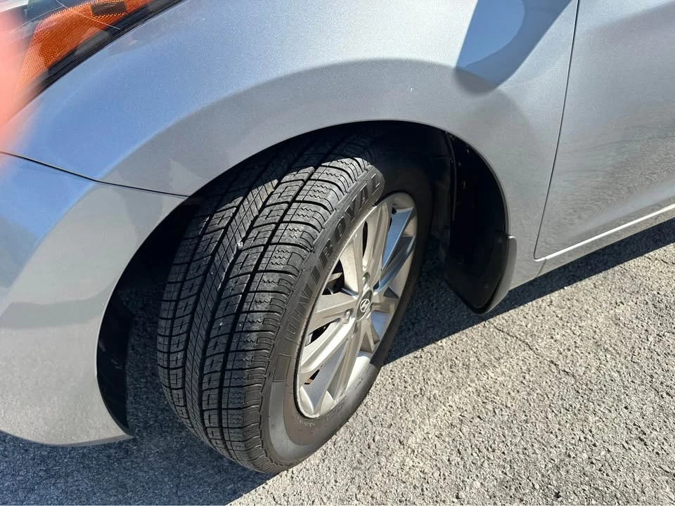 2015 Hyundai Elantra - Image 11 of 18