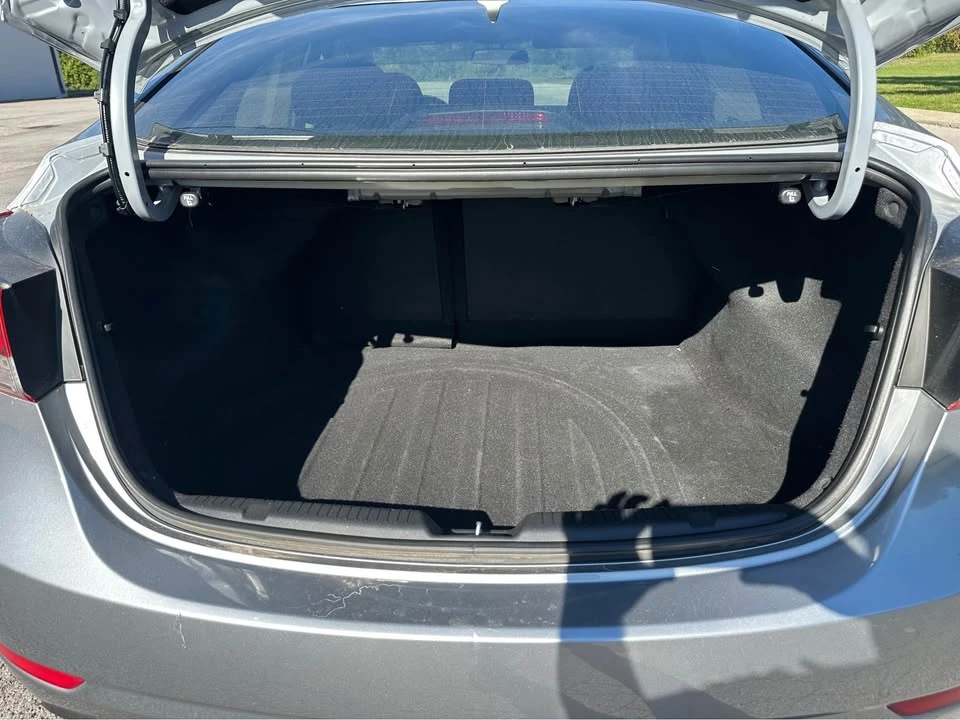 2015 Hyundai Elantra - Image 9 of 18