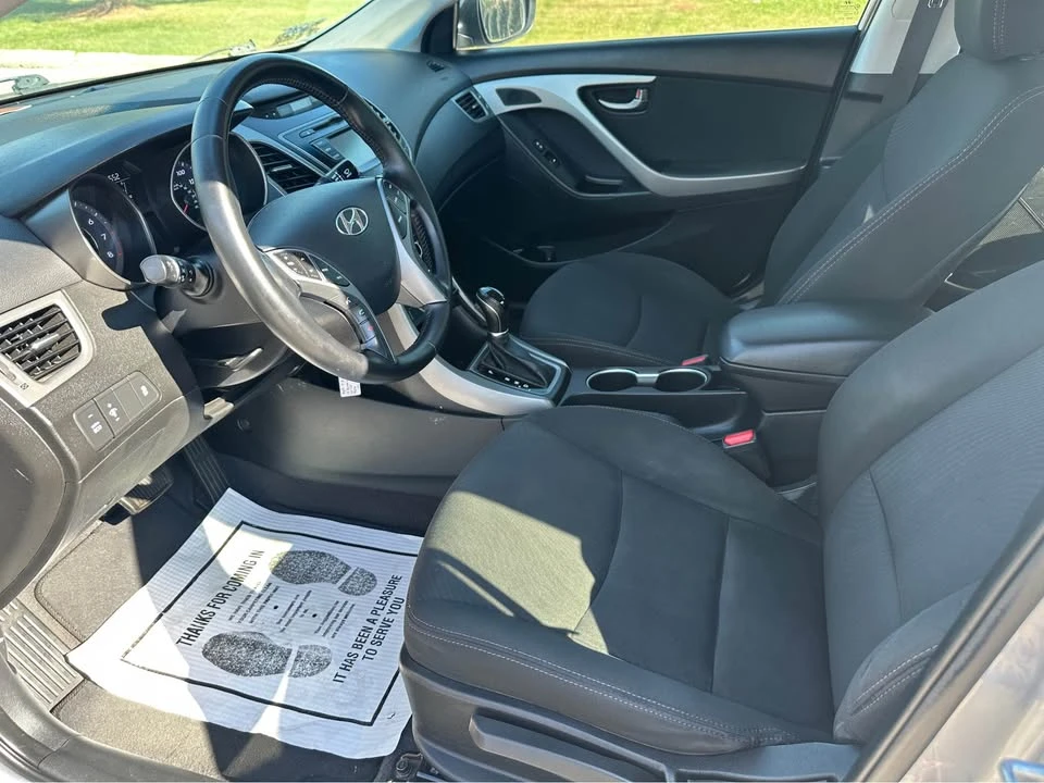 2015 Hyundai Elantra - Image 15 of 18