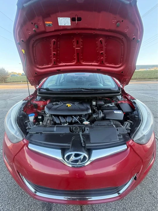 2015 Hyundai Elantra - Image 10 of 13