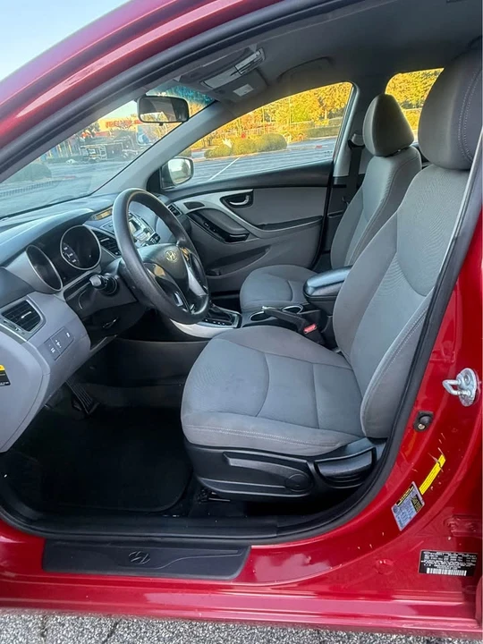 2015 Hyundai Elantra - Image 7 of 13