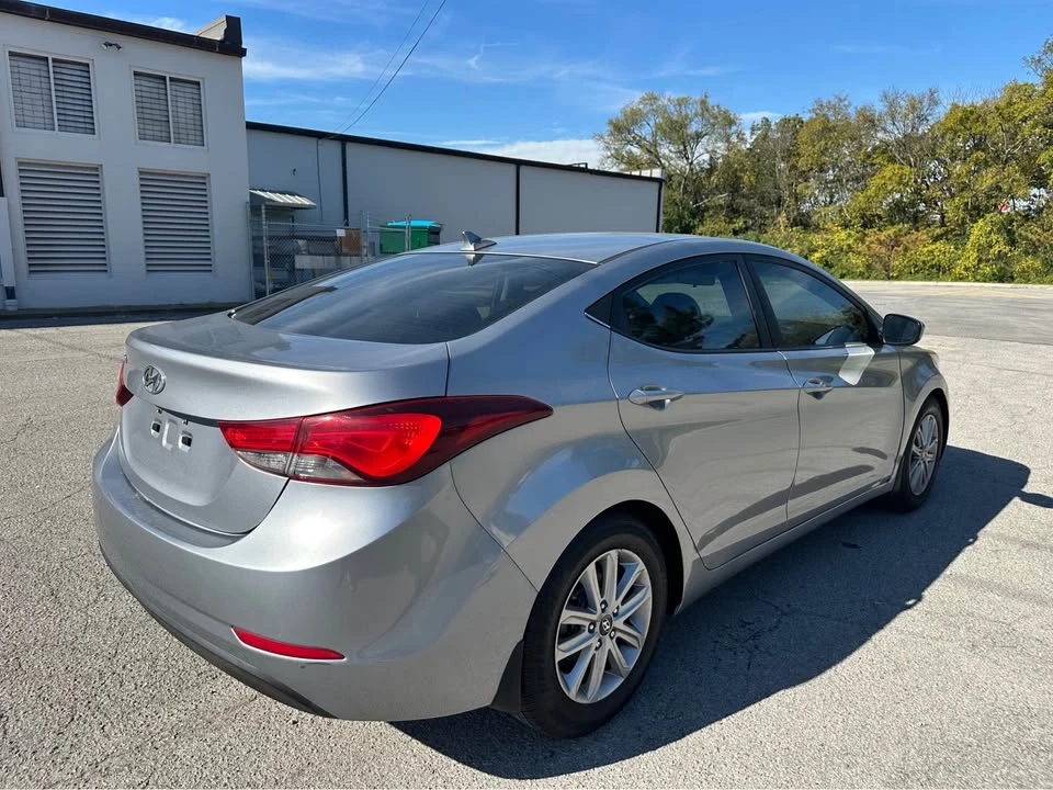 2015 Hyundai Elantra - Image 5 of 18