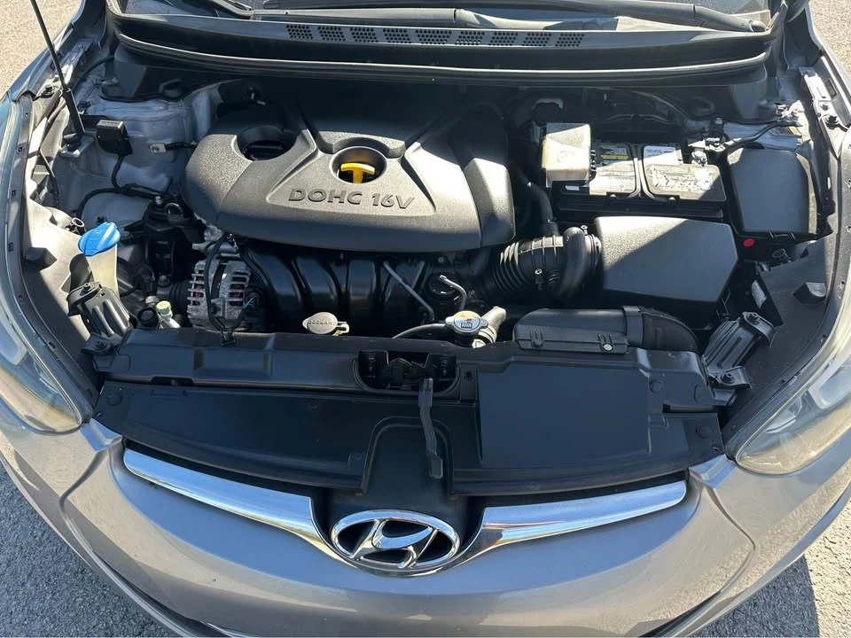 2015 Hyundai Elantra - Image 10 of 18