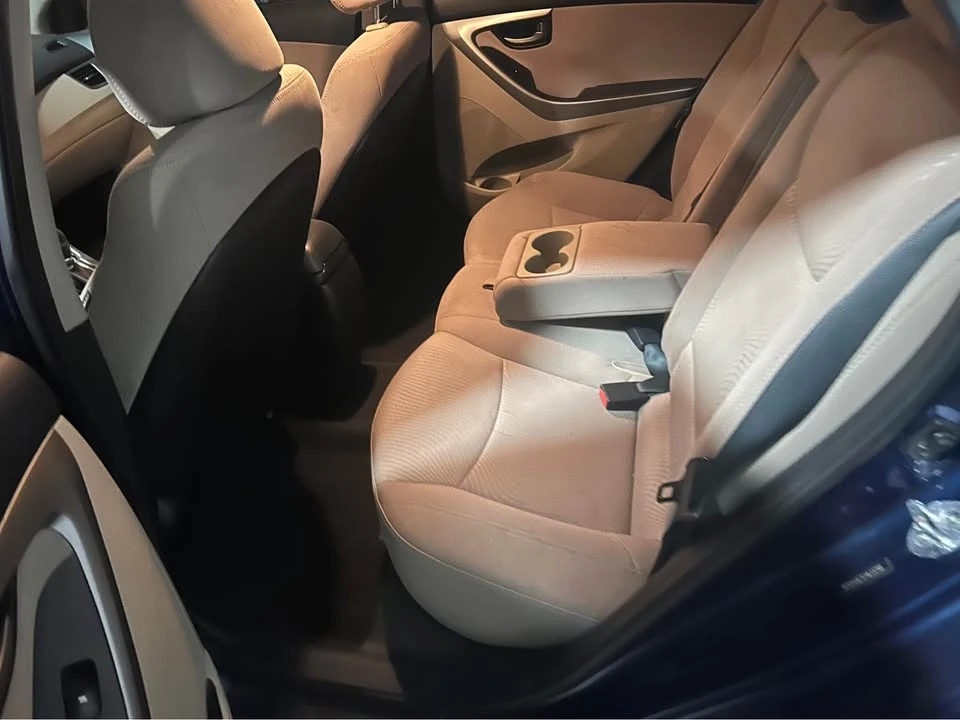 2015 Hyundai Elantra - Image 9 of 10
