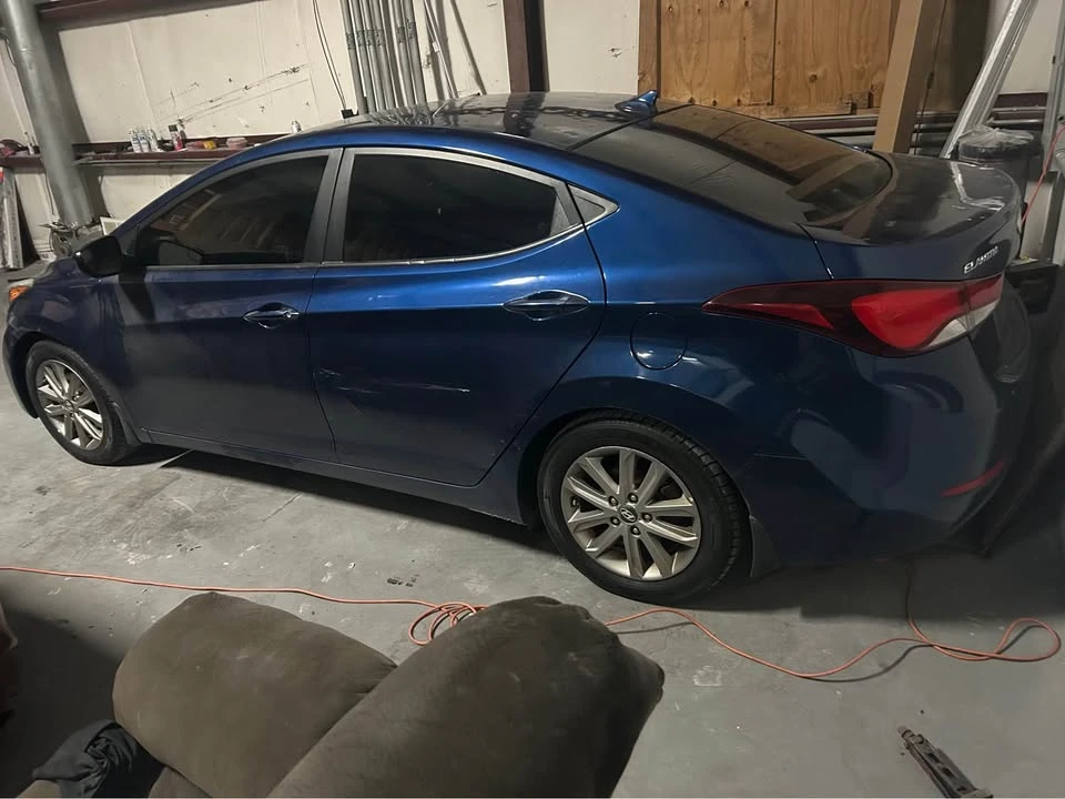 2015 Hyundai Elantra - Image 4 of 10