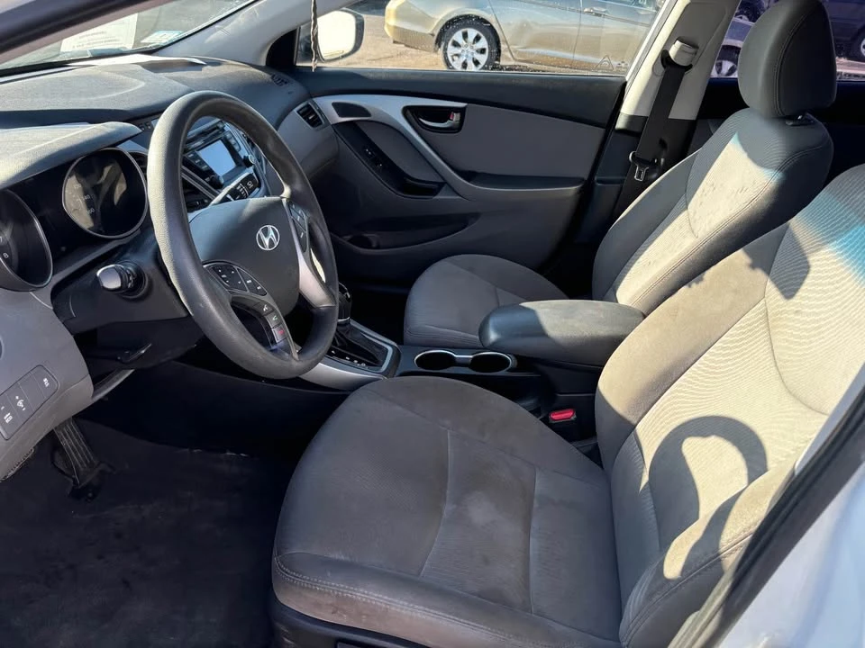 2015 Hyundai Elantra - Image 7 of 10