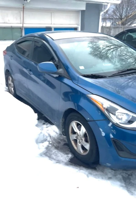 2015 Hyundai Elantra - Image 2 of 8