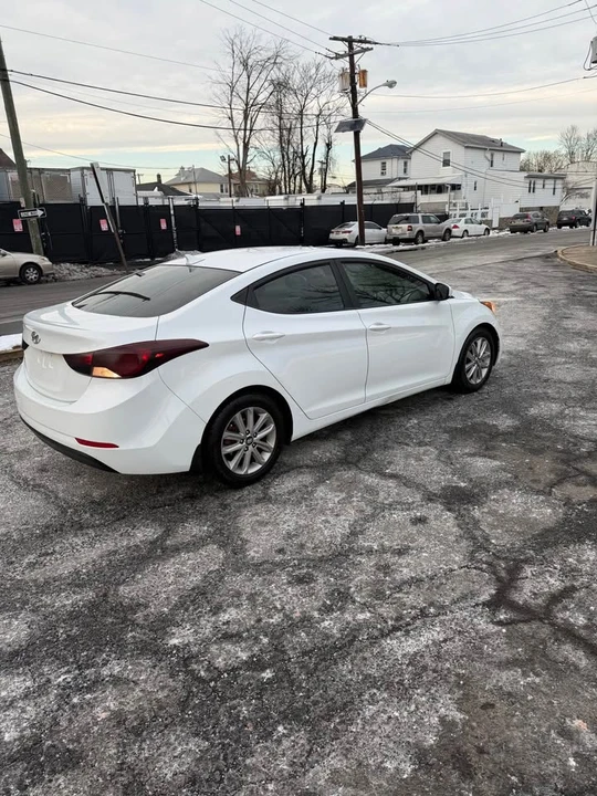 2015 Hyundai Elantra - Image 2 of 14