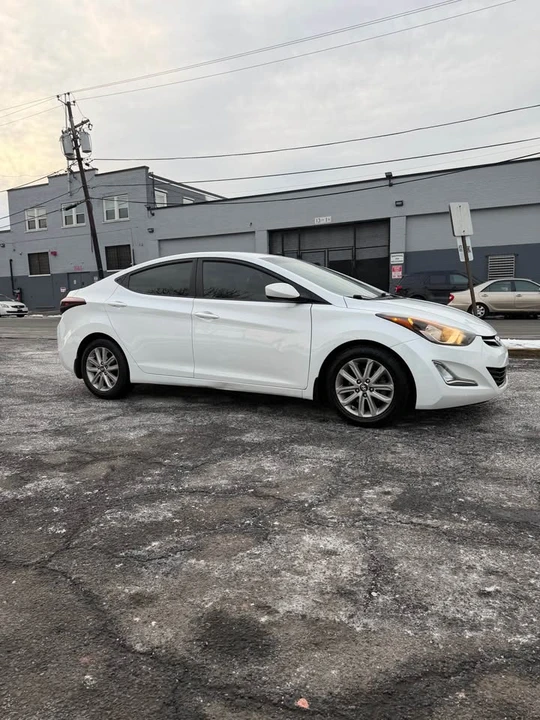 2015 Hyundai Elantra - Image 13 of 14