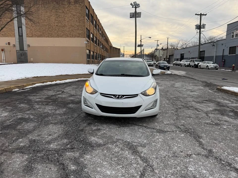 2015 Hyundai Elantra - Image 10 of 14