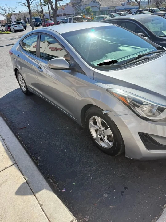 2015 Hyundai Elantra - Image 2 of 3