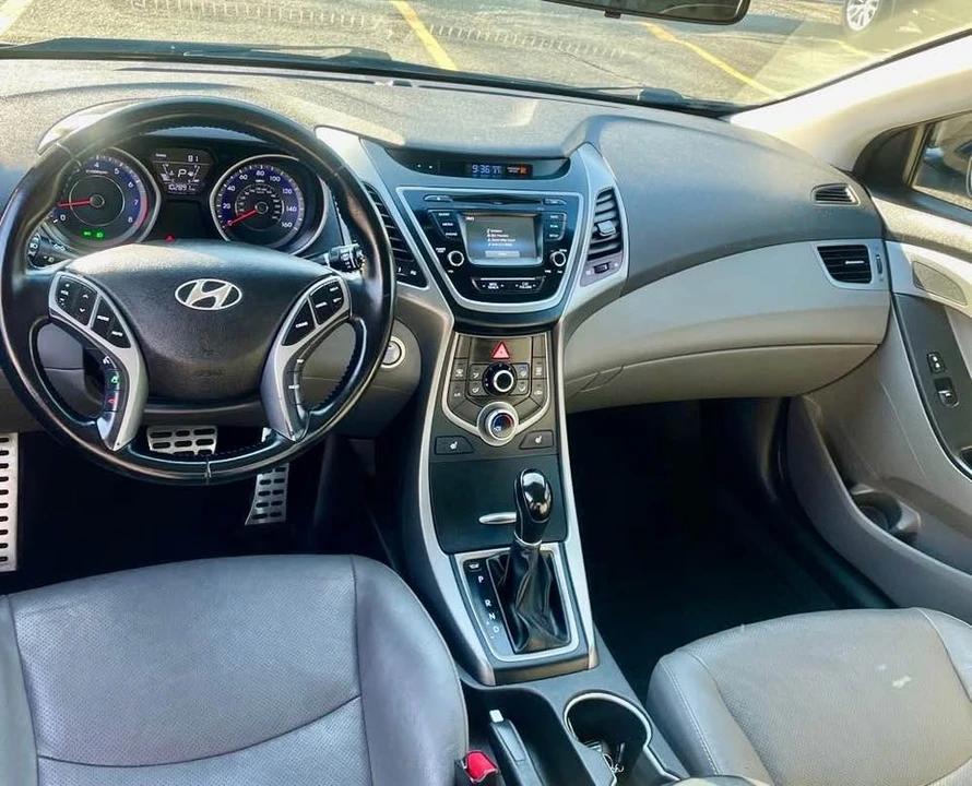 2015 Hyundai Elantra - Image 13 of 14