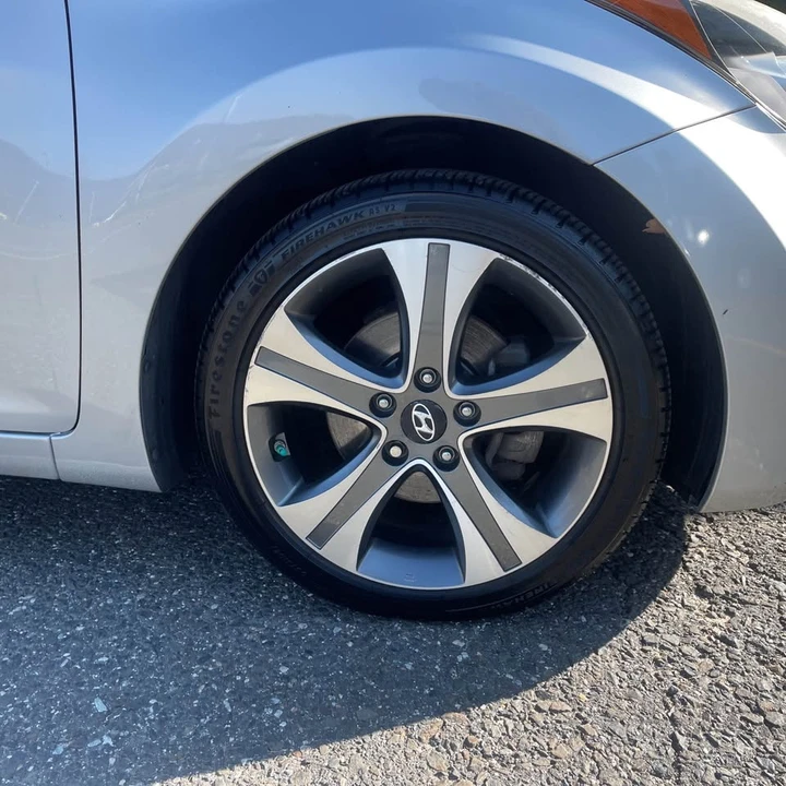 2015 Hyundai Elantra - Image 6 of 14