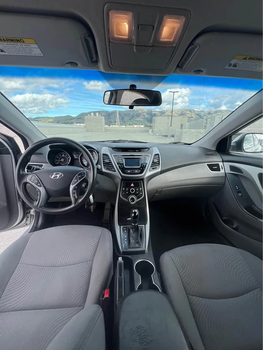 2015 Hyundai Elantra - Image 8 of 11