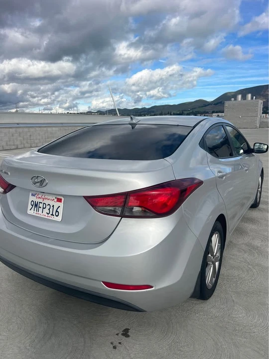 2015 Hyundai Elantra - Image 5 of 11