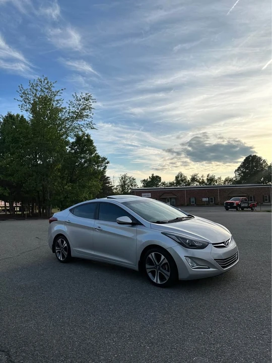 2015 Hyundai Elantra - Image 3 of 17