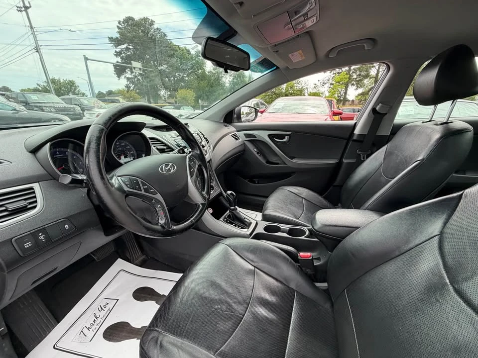2015 Hyundai Elantra - Image 11 of 20