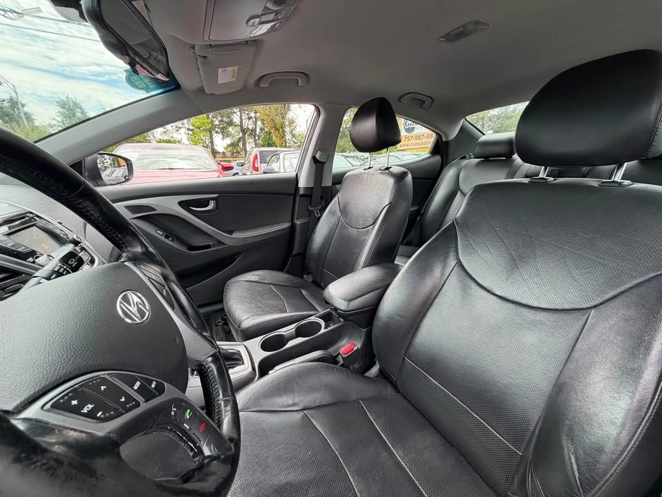 2015 Hyundai Elantra - Image 10 of 20