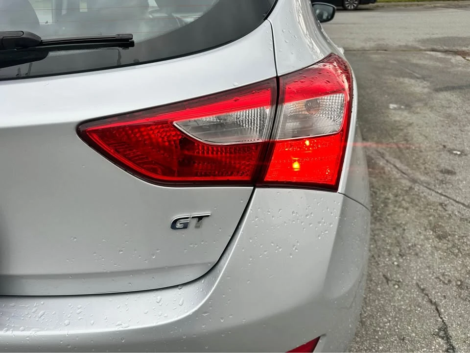2015 Hyundai Elantra - Image 17 of 17