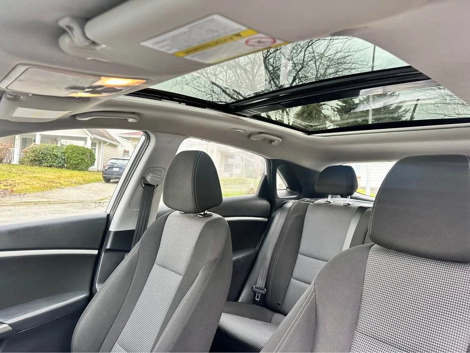 2015 Hyundai Elantra - Image 14 of 17