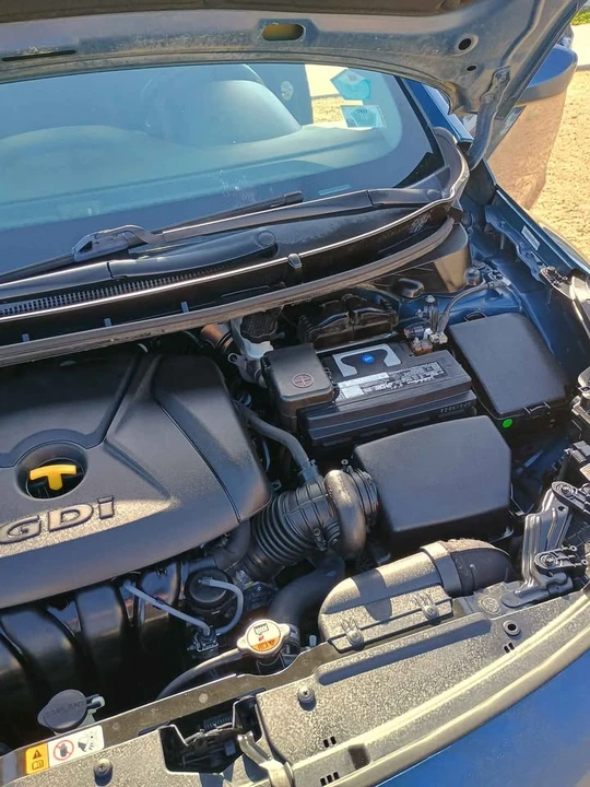 2015 Hyundai Elantra - Image 8 of 9