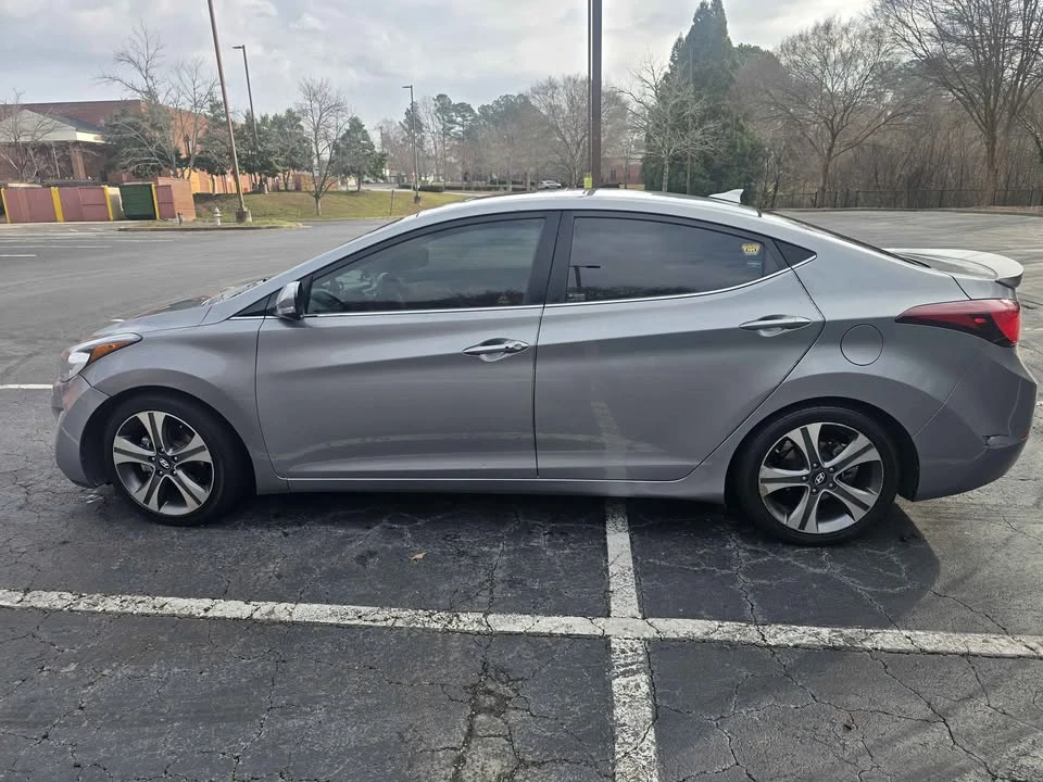 2015 Hyundai Elantra - Image 8 of 11
