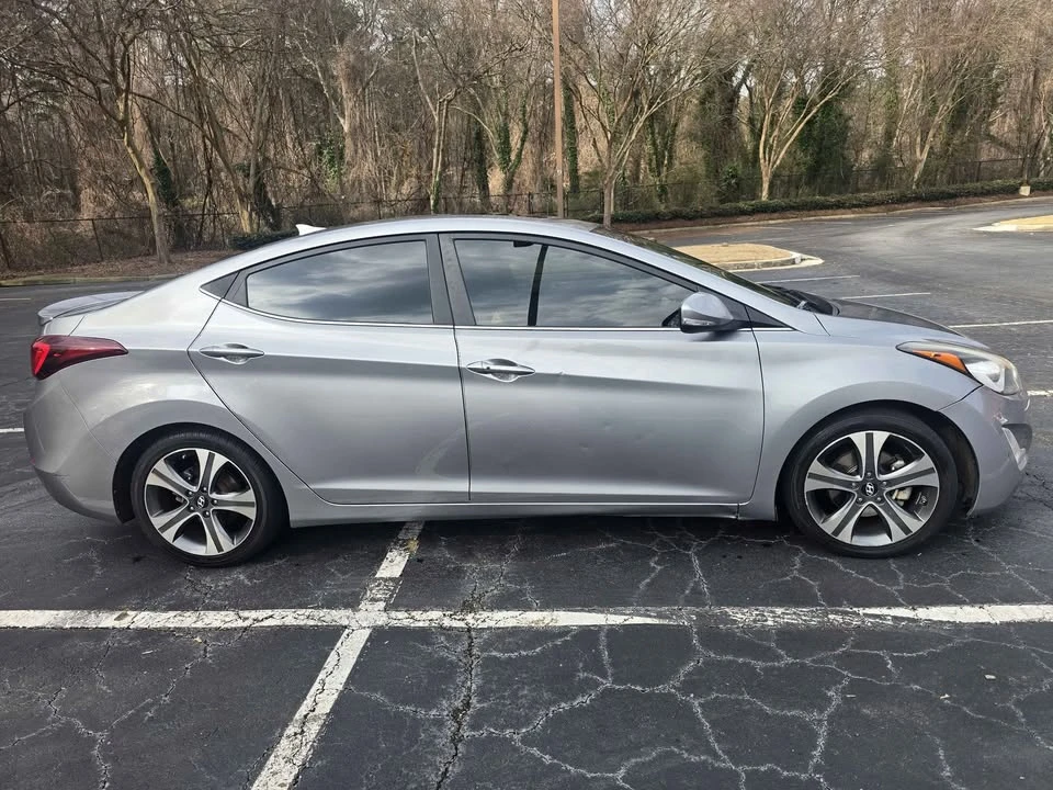 2015 Hyundai Elantra - Image 7 of 11