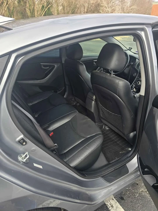 2015 Hyundai Elantra - Image 4 of 11