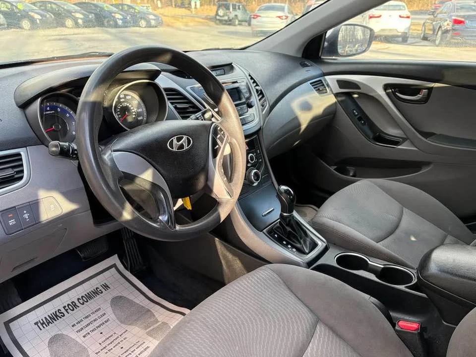 2015 Hyundai Elantra - Image 8 of 12