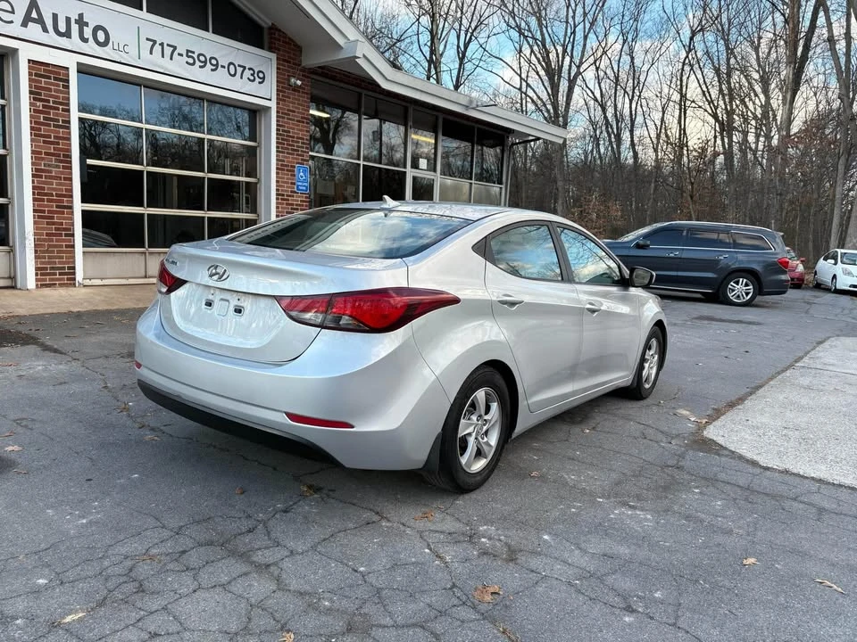 2015 Hyundai Elantra - Image 4 of 12