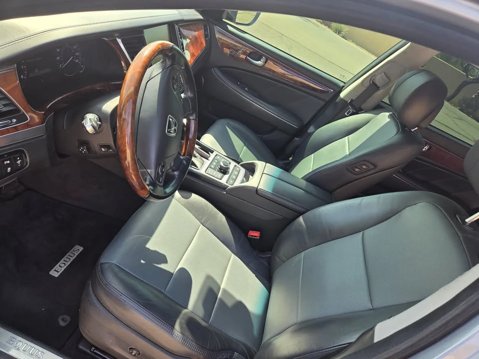 2015 Hyundai Equus - Image 9 of 14