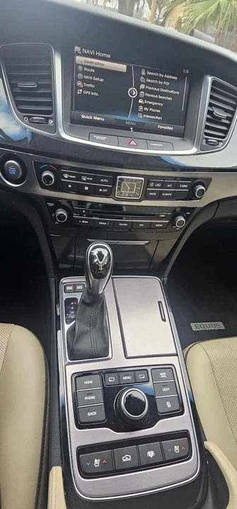 2015 Hyundai Equus - Image 6 of 8
