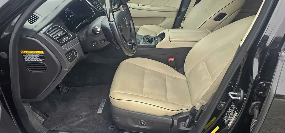 2015 Hyundai Equus - Image 5 of 8